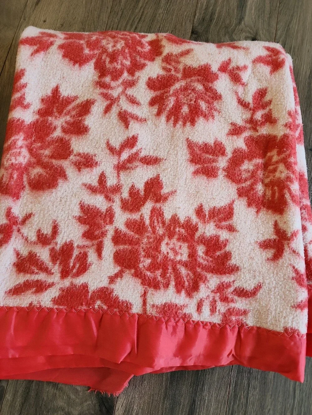 Vintage Satin Trim Reversible Acrylic Floral Throw Blanket 70s 80s Retro 77 × 66